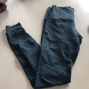 Size 6 lululemon leggings